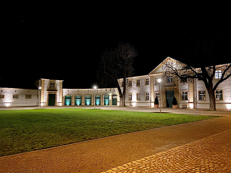 Ansicht Schloss Neuhaus bei Nacht