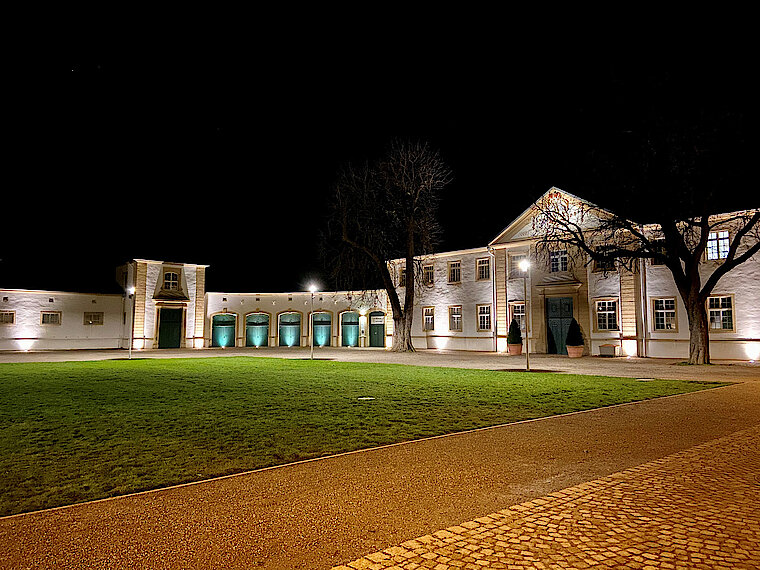 Schloss Neuhaus Ansicht Schloss Neuhaus bei Nacht