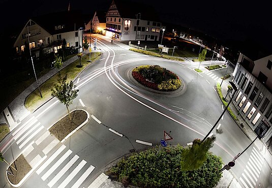 Beleuchtete Straße in Delbrueck